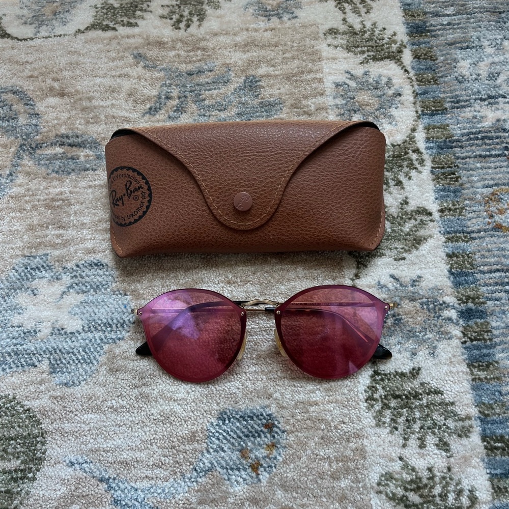Ray-Ban Red Lens Sunglasses with Brown Case